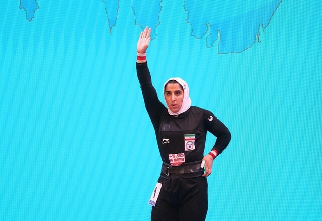  الهام حسینی در رقابت های وزنه‌برداری قهرمانی جهان شانزدهم شد 