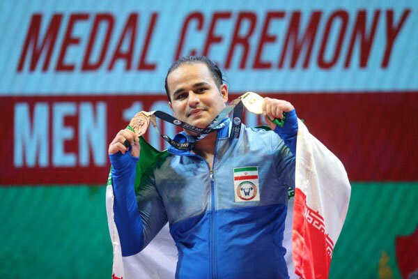 دهدار اولین طلایی وزنه‌برداری ایران در رقابتهای قهرمانی جهان
